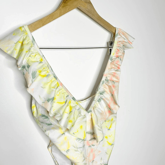 PINK Victoria's Secret Plunge V Neck Ruffle Cheeky One Piece White Womens Small - Picture 3 of 11